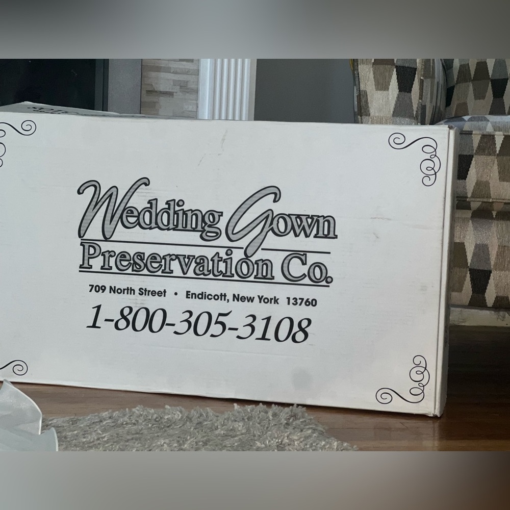 🤍💍👰🏼♀️Monique Bridal Wedding Dress AND Veil - Dry Cleaned and preserved - Picture 5 of 15